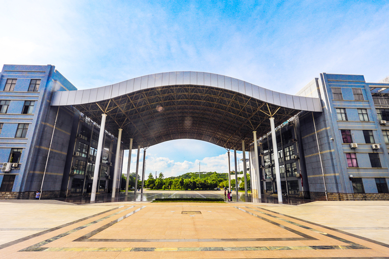 武汉工程大学图书馆